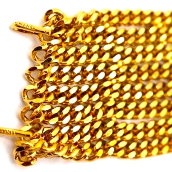 Authentic Chanel Chain Layer Necklace in Gold - Picture 6 of 9
